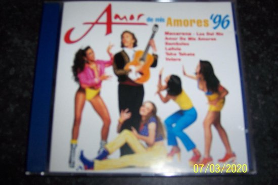 Albumhoes van 'Amor de mis Amores '96' in plastic verpakking, met gitarist en vrouwen.