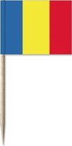 50x Cocktailprikkers RoemeniÃ« 8 cm vlaggetje landen decoratie - Houten spiesjes met papieren vlaggetje - Wegwerp prikkertjes
