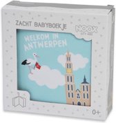 Zacht Babyboekje Antwerpen - in mooie geschenkverpakking - fairly made - duurzaam en origineel kraamcadeau