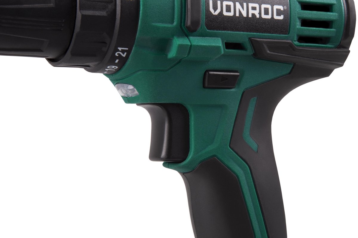 Vonroc Accuboormachine 20V | Incl. 4.0Ah Accu, Snellader En 46 Accessoires In Luxe Koffer 68bef9c7ce83b0de8808231d Vonroc Accuboormachine 20V | Incl. 4.0Ah Accu, Snellader En 46 Accessoires In Luxe Koffer 68bef9c7ce83b0de8808231d