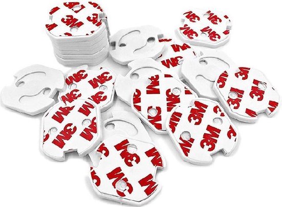 Witte, ronde stopcontactbeveiligers met rode 3M-sticker aan de achterkant.