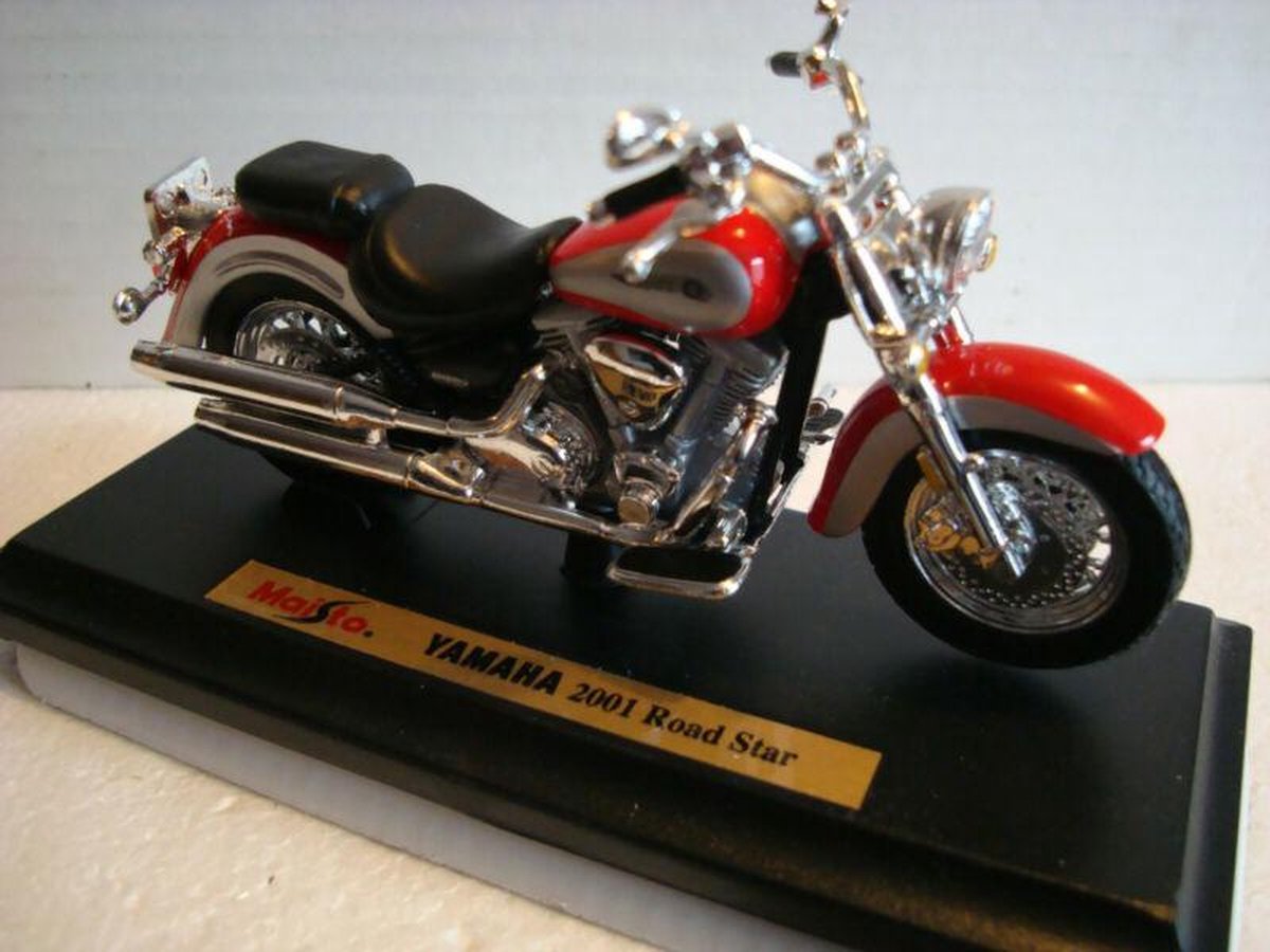2001 road star