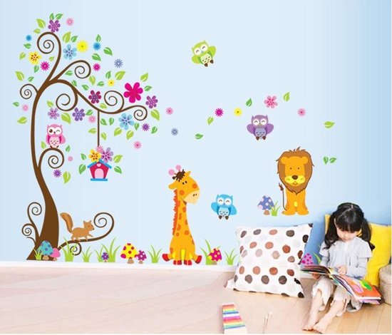 Vrolijke Boom Met Dieren Muursticker - Decoratie Stickers Muur & Wand - Voor Slaapkamer / Kinderkamer / Babykamer Jongens & Meisjes - Muurdecoratie Wanddecoratie
