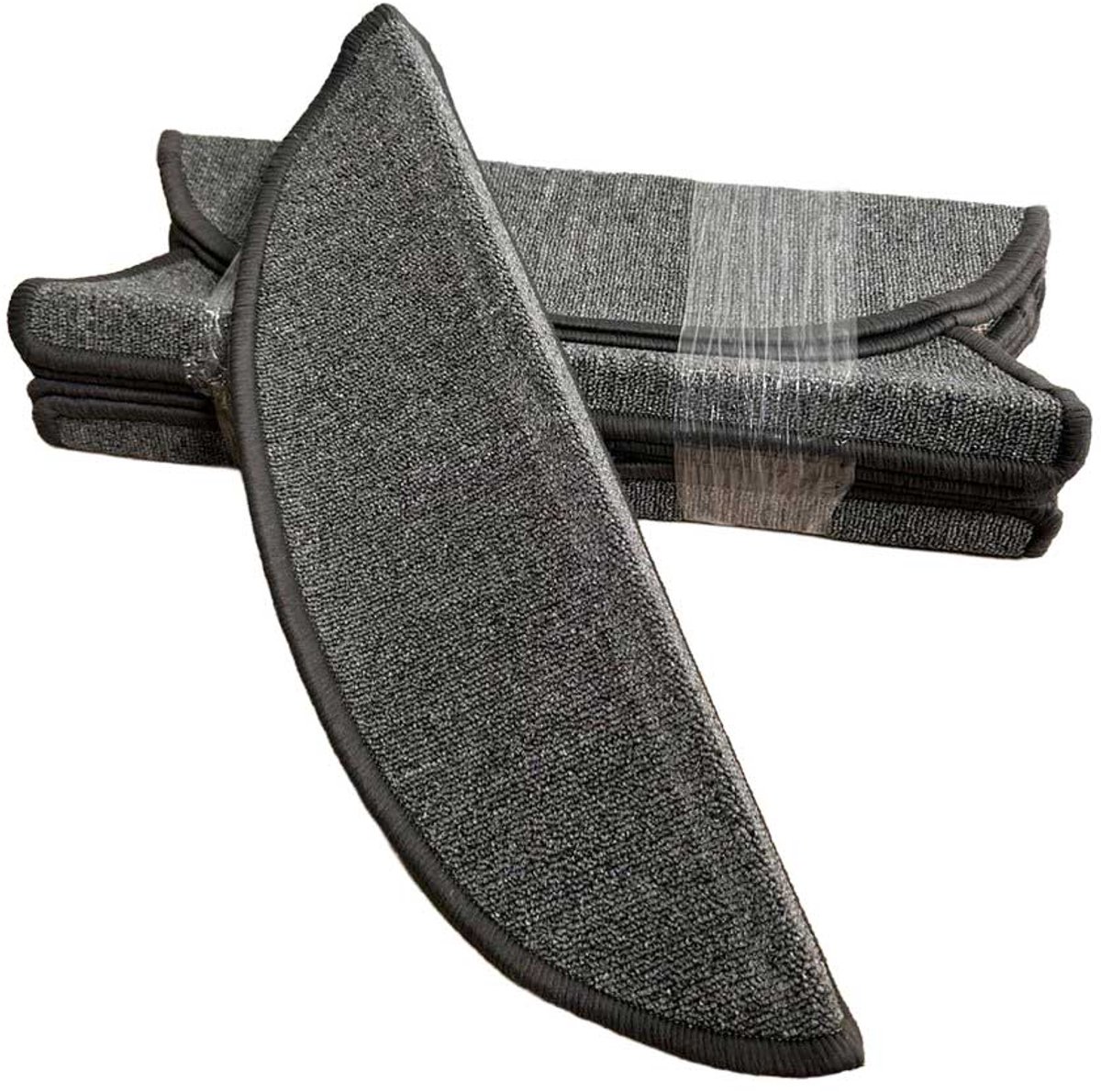 Halve Maantjes voor Trap - Grijs Bouclé - 15 Stuks - 56x17cm - Trapmatten - Trapmatten set