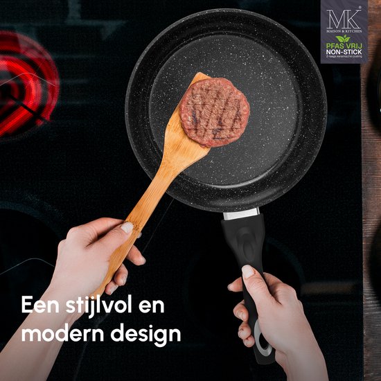 Set van 3 koekenpannen en 2 deksels