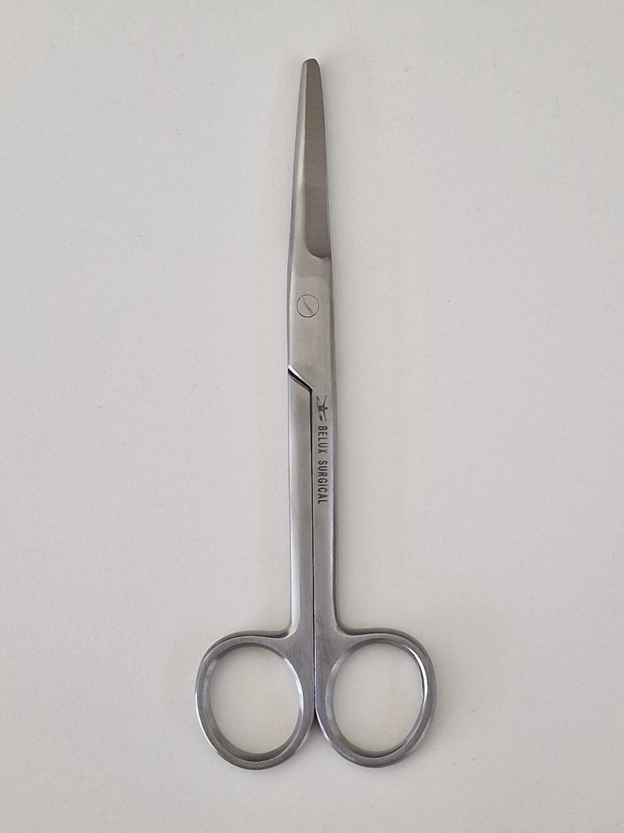 Benelux Surgical Instruments / Heelkundige schaar in inox Stomp/stomp 18.50cm RVS