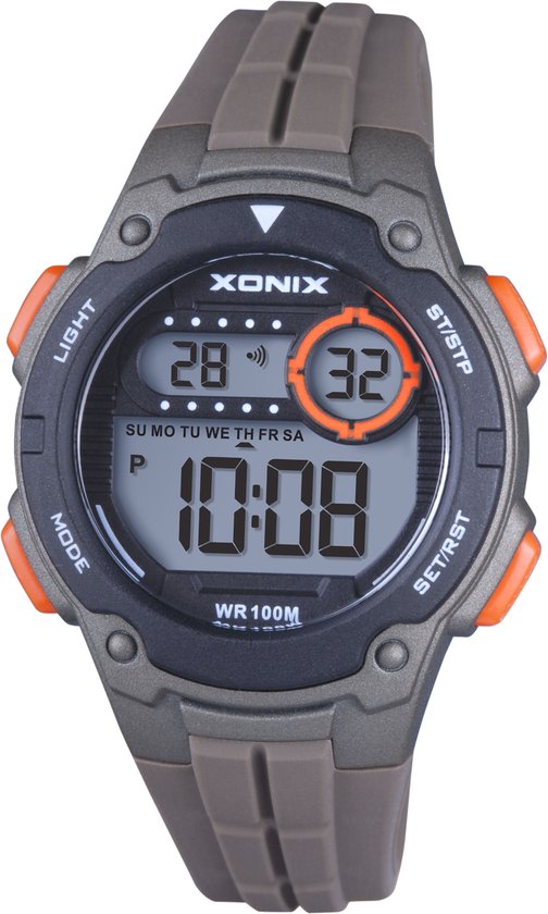 Xonix digitaal horloge met bruine band, grijs/zwart met oranje accenten. Toont tijd, datum en heeft WR 100M.