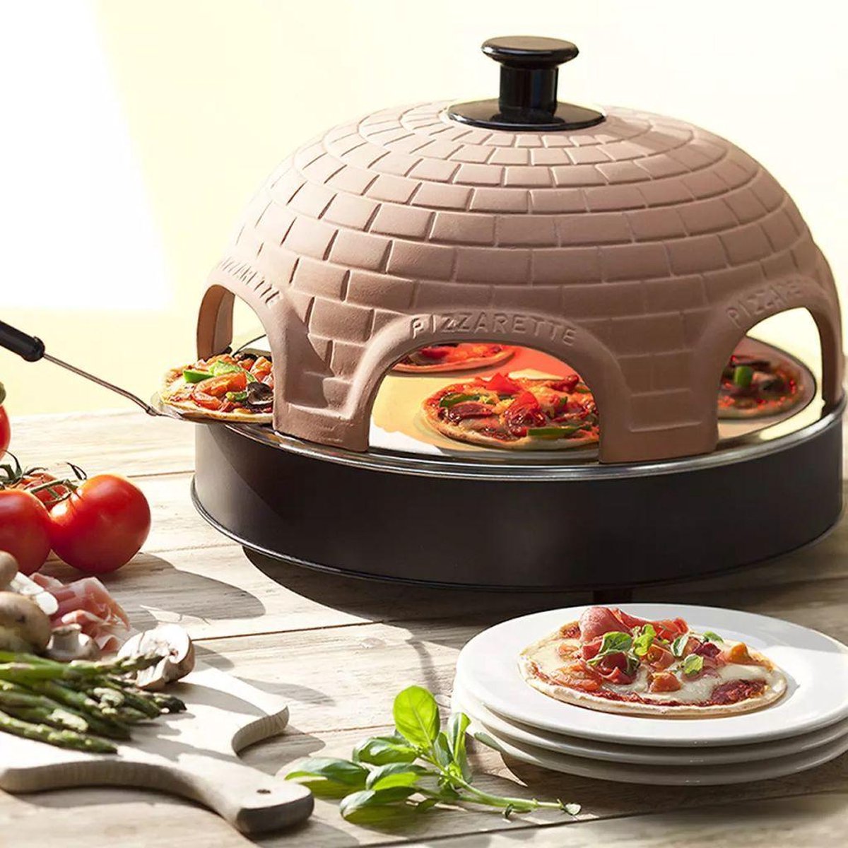 Emerio Pizzaofen, PIZZARETTE das Original, 1 handgemachte Terracotta Tonhaube, patentiertes Design, für Mini-Pizza, echter Familien-Spaß für 6 Personen, Terracotta Orange / Schwarz, PO-115984