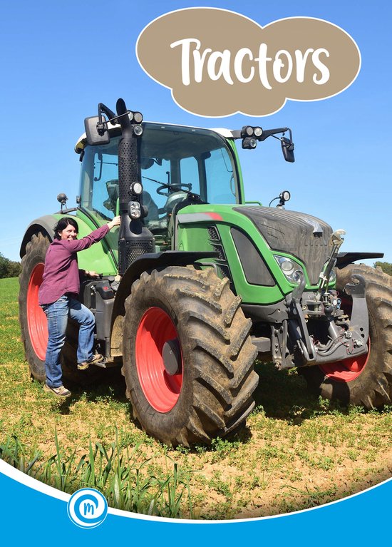 Groene tractor met grote rode velgen, een vrouw in spijkerbroek staat ernaast.