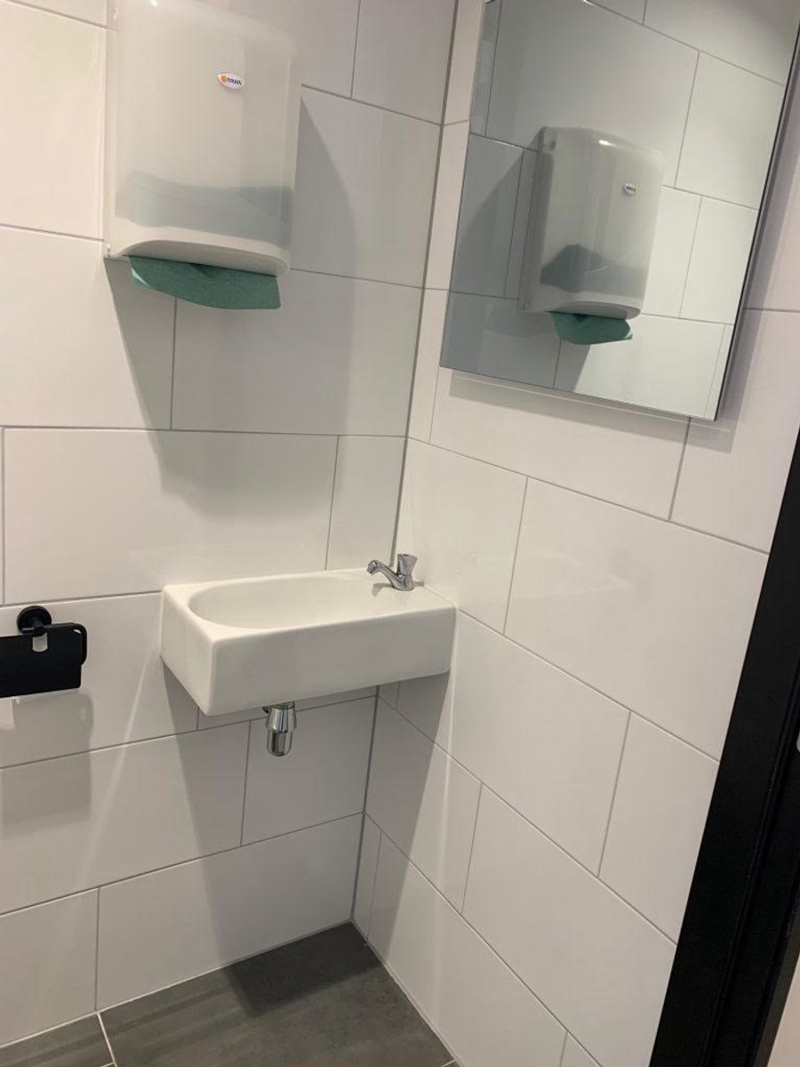 Infrarood Spiegelpaneel BST36M – 60x60 cm – Verwarmende Spiegel met Infrarood Technologie – Energiezuinig & Stijlvol voor Badkamer, Slaapkamer & Woonkamer – foto 5