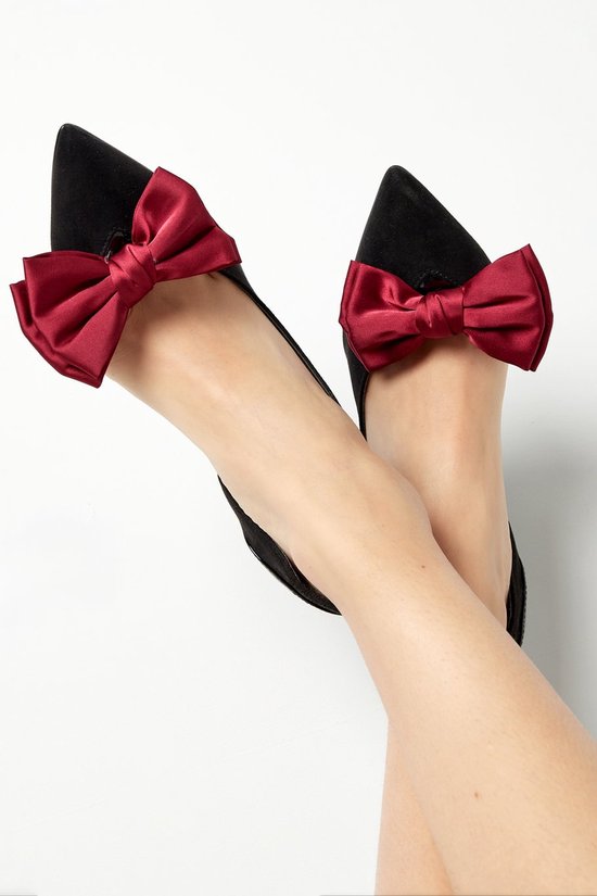 Top Styling-Tipps für Brautschuh-Clips | Lace and Favour Top Styling-Tipps für Brautschuh-Clips | Lace and Favour