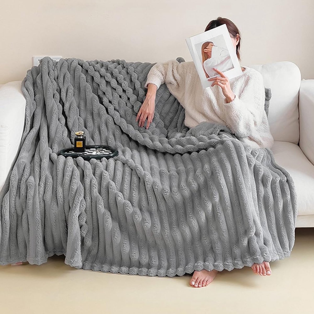 Unyqoos Ultrazachte en Knusse Fleece Deken voor Comfort en Warmte in Huis Grijs
