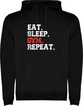 Zwarte unisex hoodie met “ Kleurrijke Eat Sleep GYM Repeat – Eet Slaap Sport Herhaal – Sport – Humor – Zet Door – Niet opgeven “ Print Full Color merk Roly maat L