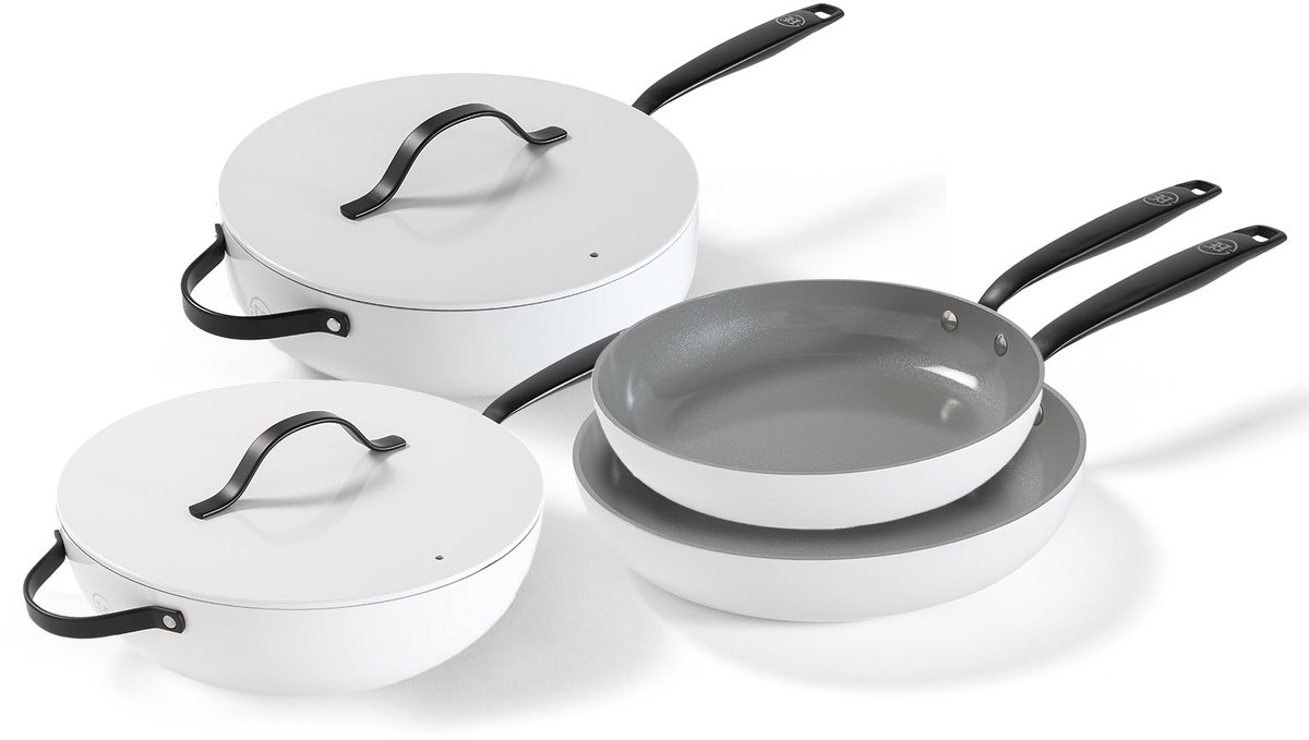 BE Living 4-delige Pannenset - Ø 24 & 28 cm Koekenpan + Ø 30 cm Wokpan + Ø 28 cm Hapjespan - Bakpan - Keramisch - PFAS Vrij Anti Aanbak - Inductie Pannen - Wit - Essential Series