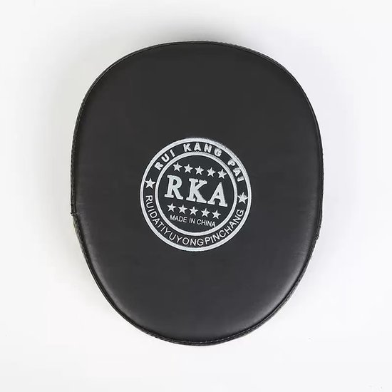 Zwarte bokspad met logo RKA