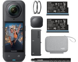 Insta360 X5 Essentials Combo