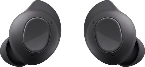 Twee zwarte Samsung Galaxy Buds FE, van de voorkant en schuin gezien.