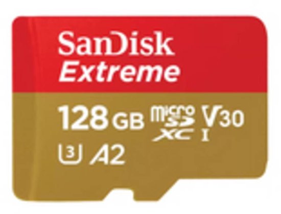 SanDisk Extreme 128 GB Micro SDXC kaart. De kaart is rood en goudkleurig met "128 GB", "micro SDXC", "V30" en "A2" erop.