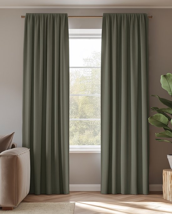 Foto: Hoomstyle kant en klaar gordijn met haakjes verduisterend met plooiband 140x270cm groen olijfgroen