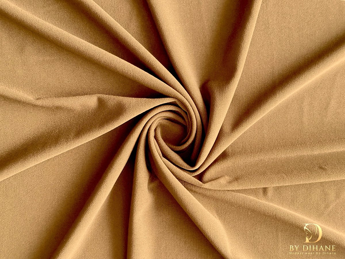 By Dihane: 100% Katoen Hoofddoek - Hijab - Katoen Jersey - Hijaab - Sjaal - Turban - Dames Hoofddoek - Islamitisch Hoofddeksel - 190cm x 70cm- Kleur Caramel