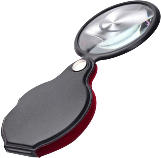 Een opengeklapte, zwarte zakloep met rode voering, 13cm lang.