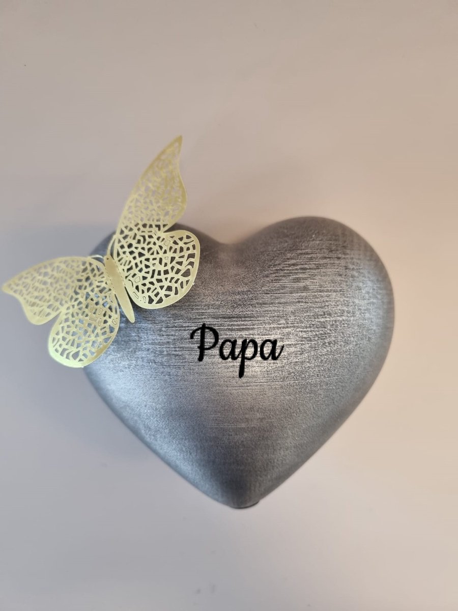 Urn hart met vlinder - papa - oud zilver - 450 ml