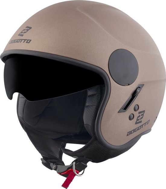 Casque jet Bogotto marron avec visière foncée et sangle.