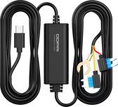Zwarte DDPAI hardwire kabel met een USB-C connector en twee zekeringen met houder.