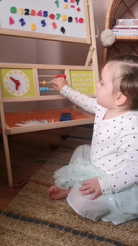 Mamabrum Dubbelzijdig Schoolbord met Whiteboard en Krijtbord - Magnetisch Tekenbord - Inclusief Letters, Cijfers en Telraam
