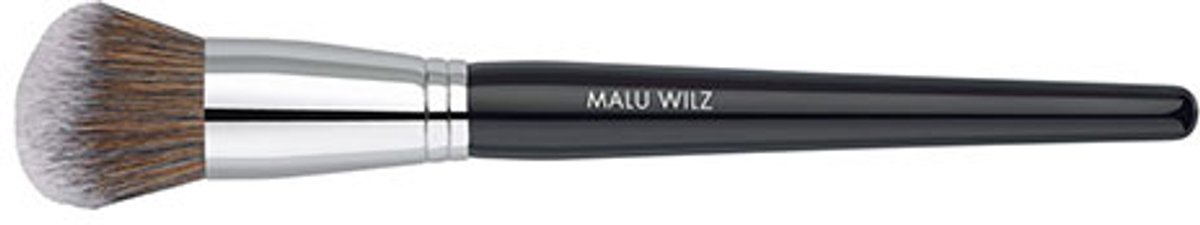 Malu Wilz - blusher brush - blush penseel - make-up penseel - poederkwast - aanbrengen make-up