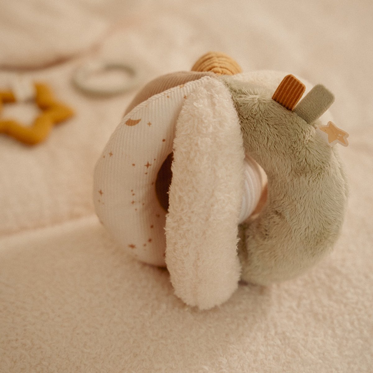 Little Dutch Newborn Naturals Grijpbal — afbeelding 2