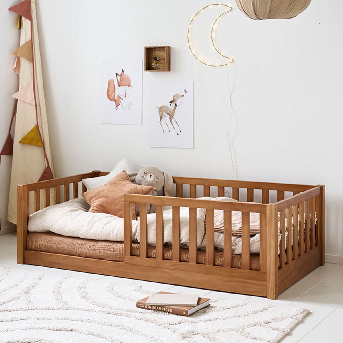 Petite Amélie Vloerbed Nid - Peuterbed 70x140 cm - Montessori bed - Walnoot