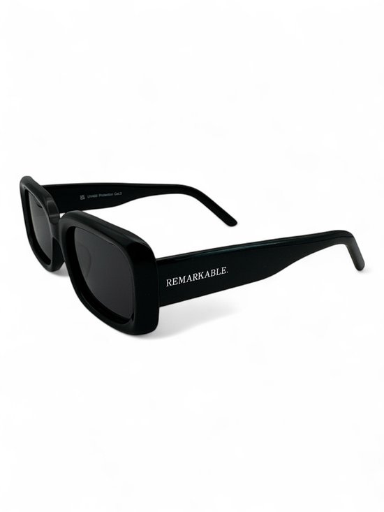 The Brand Remarkable - Zonnebril Unisex - Zonnebril Dames - Zonnebril Heren - Licht Cat-Eye / Rechthoekige Zonnebril - Zwart - UV400 - Luxe & Trendy Zonnebril - Designer Zonnebril - Mode Zonnebril 2025 - Inclusief Beschermhoes - Polariserend Look van The Brand Remarkable — afbeelding 2