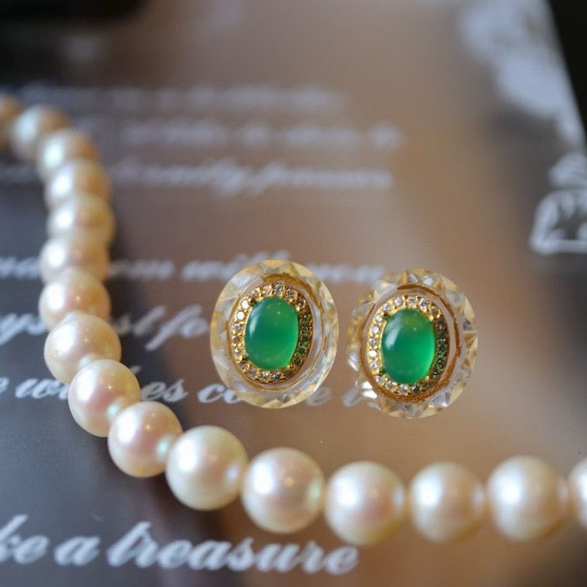 Tijdloze Ovale Oorknopjes met Clear Quartz Kristal-Green Onyx