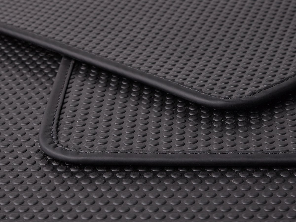 Tapis De Coffre Sur Mesure Pour Mercedes SLK R171 (2004-2020) - Caoutchouc Antidérapant - Protection Haute Bordure - Noir - 2