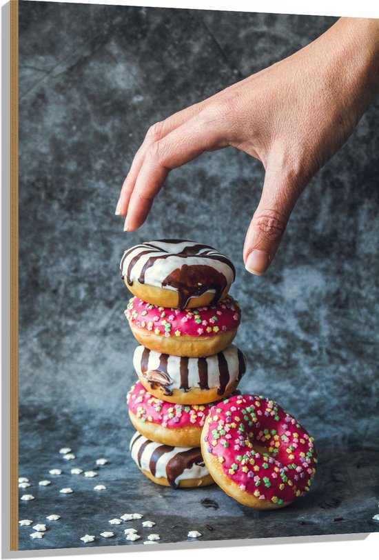 Hout - Donuts - Gestapeld - Sprinkels - Hand - Kleurrijk - 80x120 cm - 9 mm dik - Foto op Hout (Met Ophangsysteem)