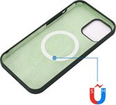 Hoesje Geschikt voor Apple iPhone 15 - Compatibel met MagSafe - Back Cover met Magneet - Siliconen - Dun - Groen