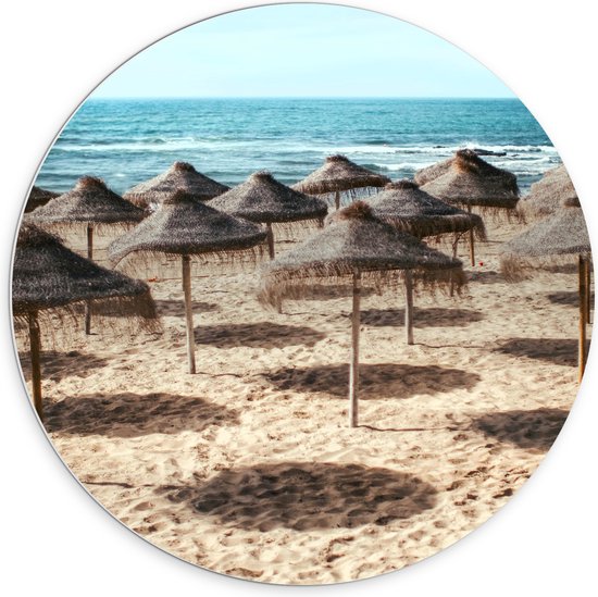 PVC Schuimplaat Muurcirkel - Zee - Strand - Zand - Parasols - 70x70 cm Foto op Muurcirkel (met ophangsysteem)