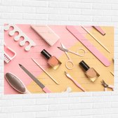 Muursticker - Patroon van Cosmetica Producten op Geel met Roze Oppervlak - 120x80 cm Foto op Muursticker