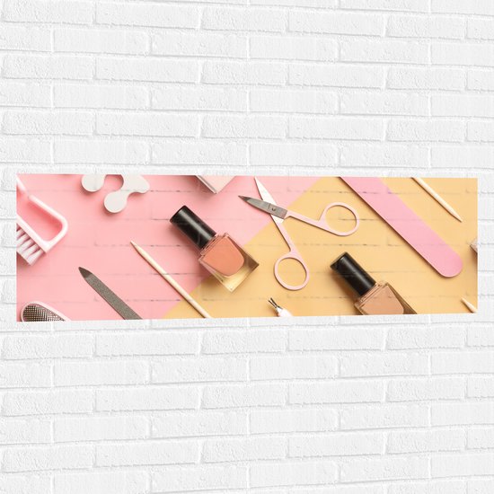 Muursticker - Patroon van Cosmetica Producten op Geel met Roze Oppervlak - 120x40 cm Foto op Muursticker
