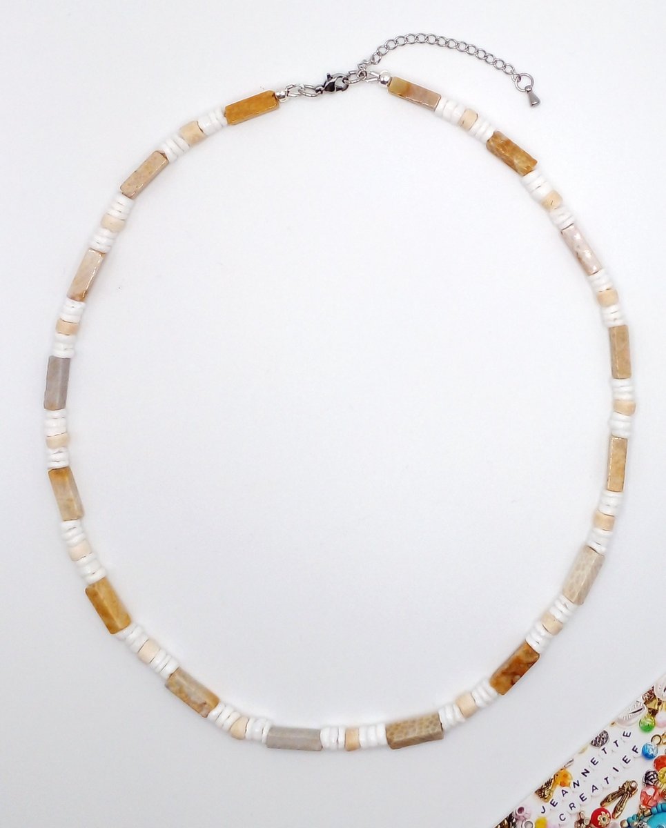 Jeannette-Creatief® - Natuursteen - Natural Tube Stone - Dames Ketting - Ketting Dames - Kettingen - Natuursteen - Schelp - Kokos - IBIZA - Bohemien - Kaki - Beige - Wit - Witte Ketting - Ketting met Schelpen - Ketting met Natuursteen
