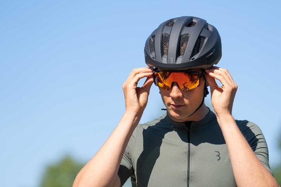 BBB Cycling Racefiets Helm met Helmtas - Medium: 52 - 58 CM - Wielrennen, MTB & Stadfiets - Wasbare Padding - Fietshelm Dames & Heren - Mat Zwart - Condor 2.0 BHE-173T van BBB Cycling — afbeelding 5
