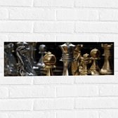 Muursticker - Gouden en Zilveren Schaakstukken - 60x20 cm Foto op Muursticker