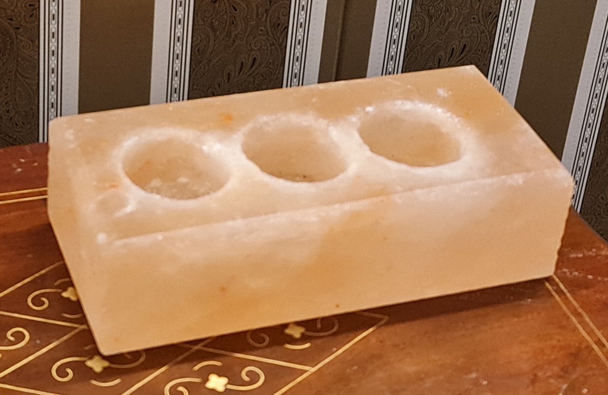 Handvervaardigd van massief zoutkristal voor 3 theelichtjes - waxinehouder (2 stuks)