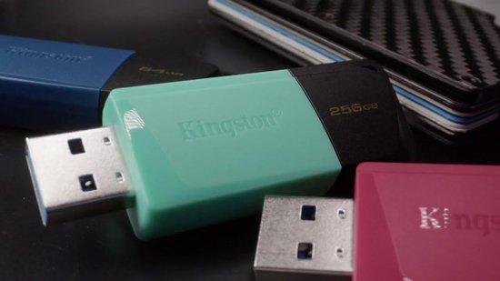 Clé USB 128Go Kingston 3.2 Exodia M