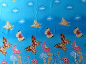 Sarong, pareo, hamamdoek, figuren vlinders lengte 115 cm breedte 165 cm versierd met franjes.