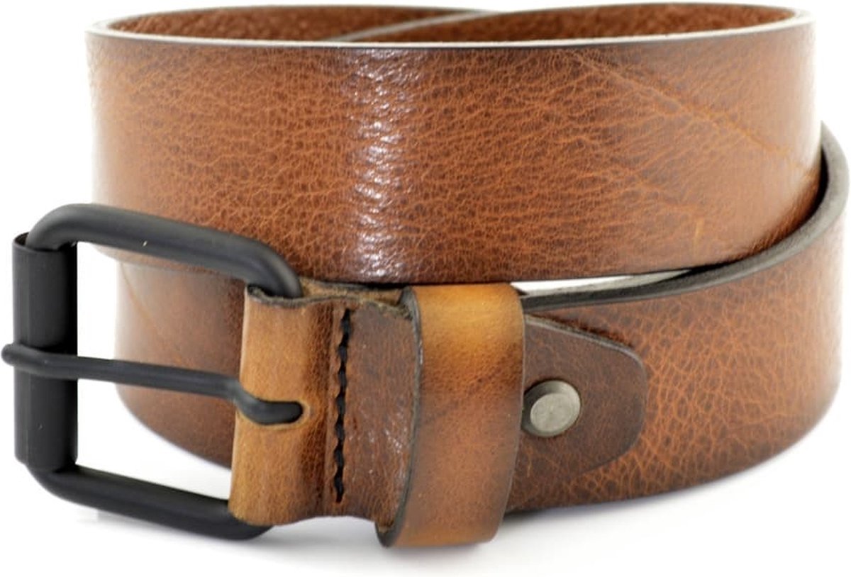 COGNAC RIEM MET EEN GROVE STRUCTUUR. ZWARTE ROLGESP EN PERFECTE PRIJS KWALITEIT VERHOUDING. MAAT 85