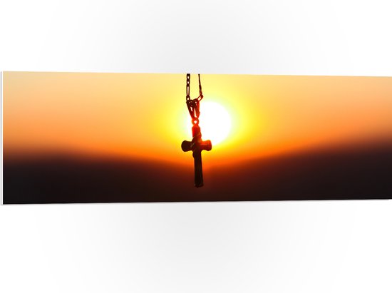 PVC Schuimplaat - Kerkelijk Kruis Hangend aan Ketting tegen Fel Zonlicht - 120x40 cm Foto op PVC Schuimplaat (Met Ophangsysteem)