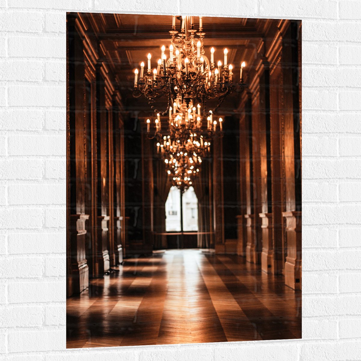 Muursticker - Kroonluchter in de Hal - 70x105 cm Foto op Muursticker