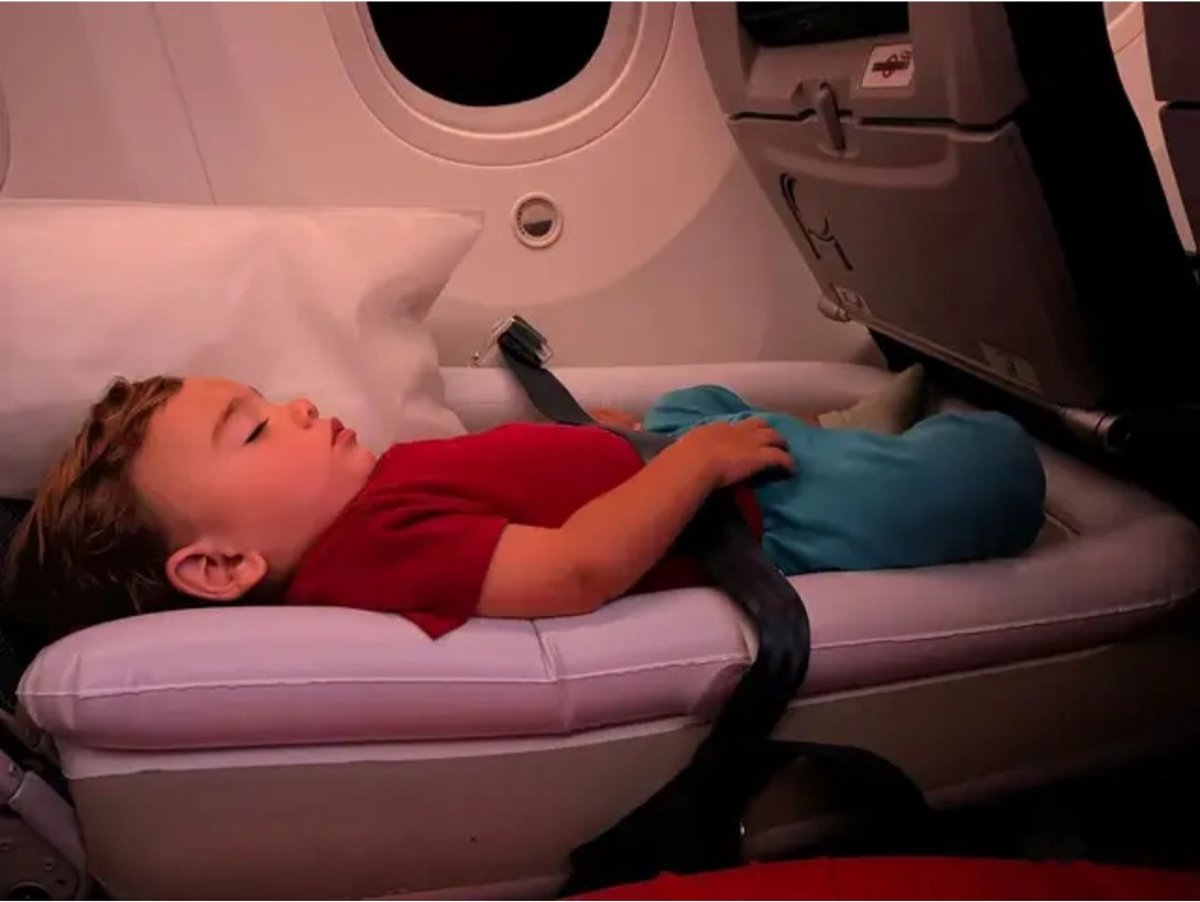 Lit d'avion MX Kids - Lit d'avion Opblaasbaar - Lit de voyage - Lit de  voyage Bébé 